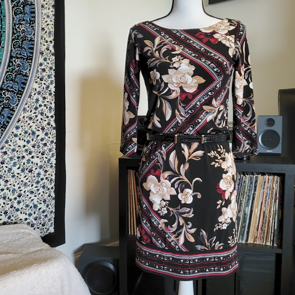 WHITE house BLACK Market Holiday Dress